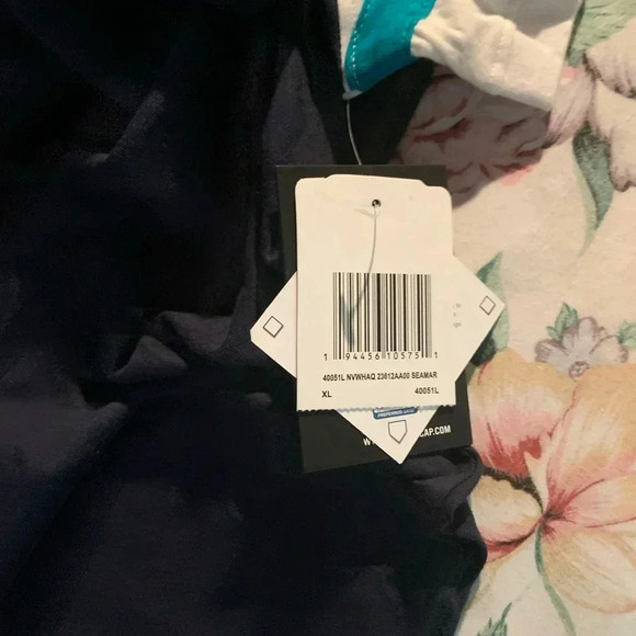 NWT New Era  Seattle Mariners Baseball Graphic Short Sleeve T-Shirt Size X-Large - Picture 7 of 8